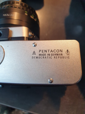 Mooie jaren 70 Praktica Super TL3 35mm SLR camera met 3 lenzen...