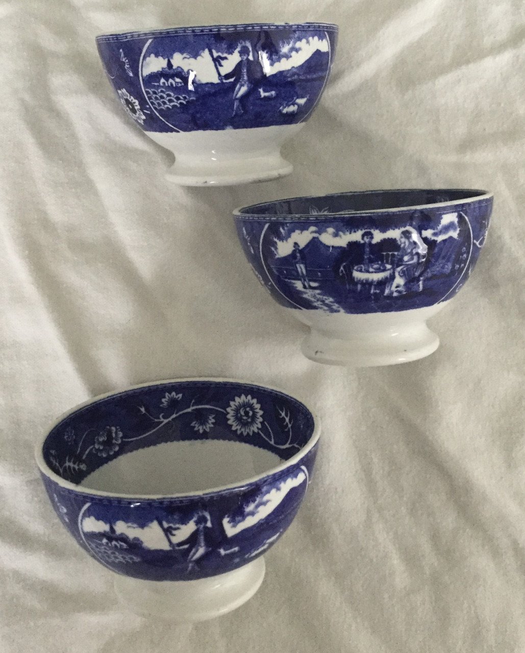 Onbeschadigd, 3 stuks spoelkommen Societe Ceramique Maestricht Tea drinker