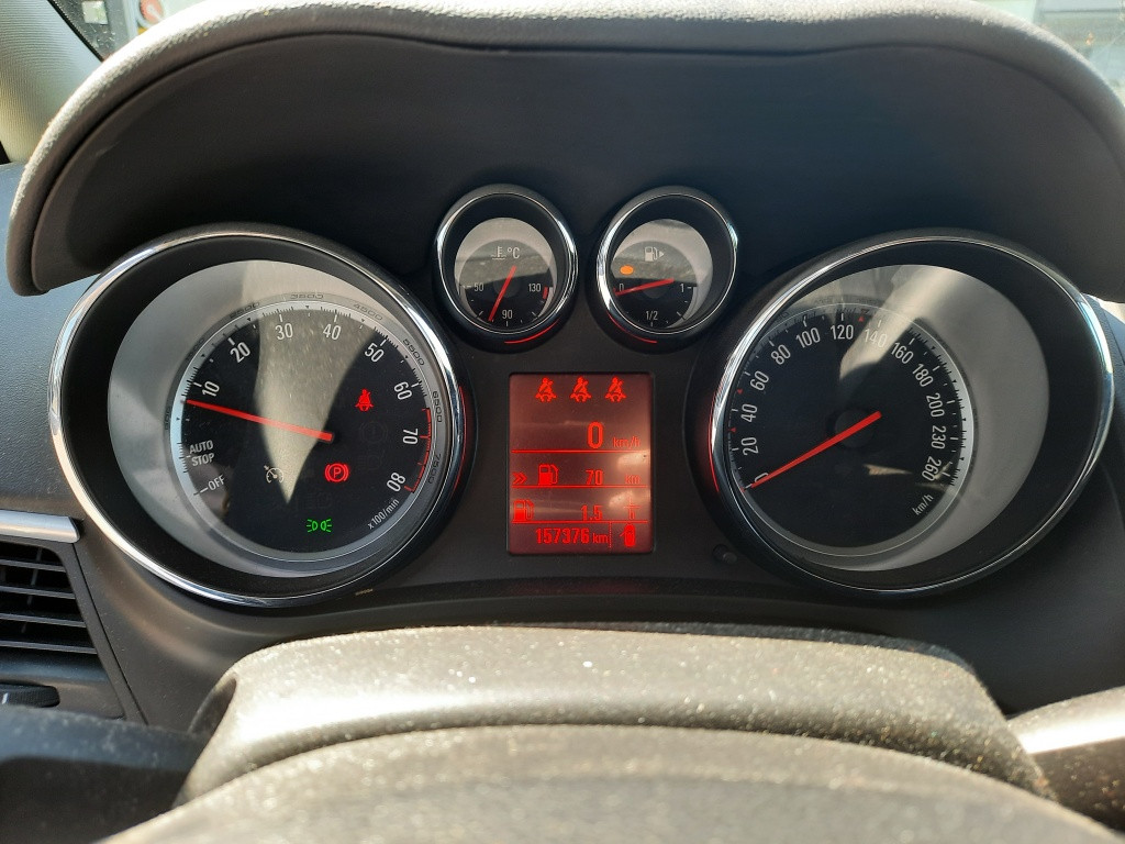 Opel Zafira tourer 1.4 cosmo