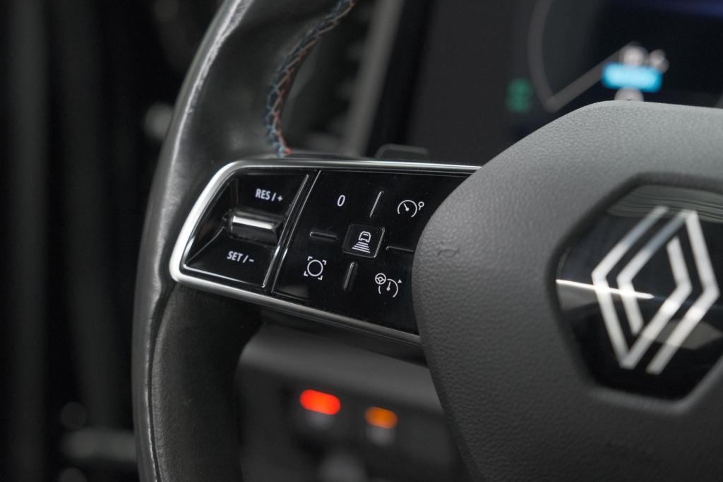 Renault Austral 1.2 e-tech full hybrid 200 iconic esprit alpine | 4 control