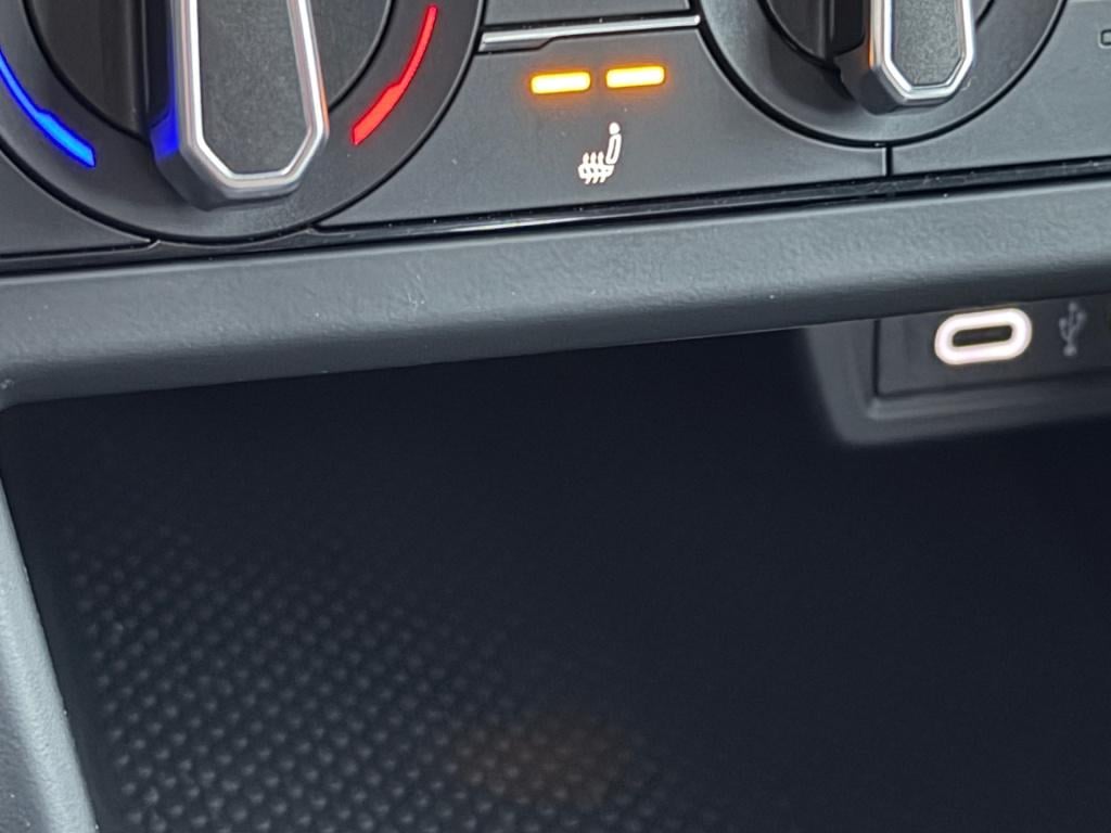 Volkswagen Polo 1.0 tsi 95pk dsg life | dode hoek | adapt. cruise | stoelve