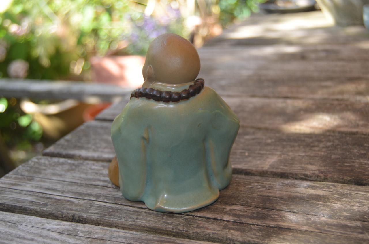 Mooi beeldje lachende Boeddha / Budai