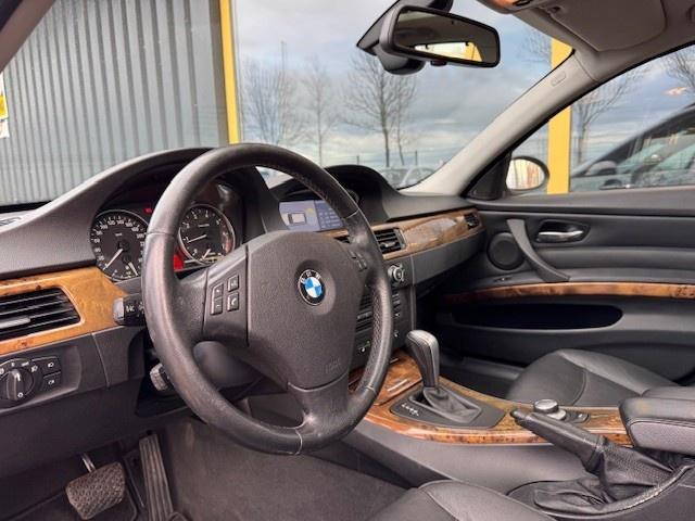 BMW 3-serie touring 318i | pano | trekhaak | xenon | garantie