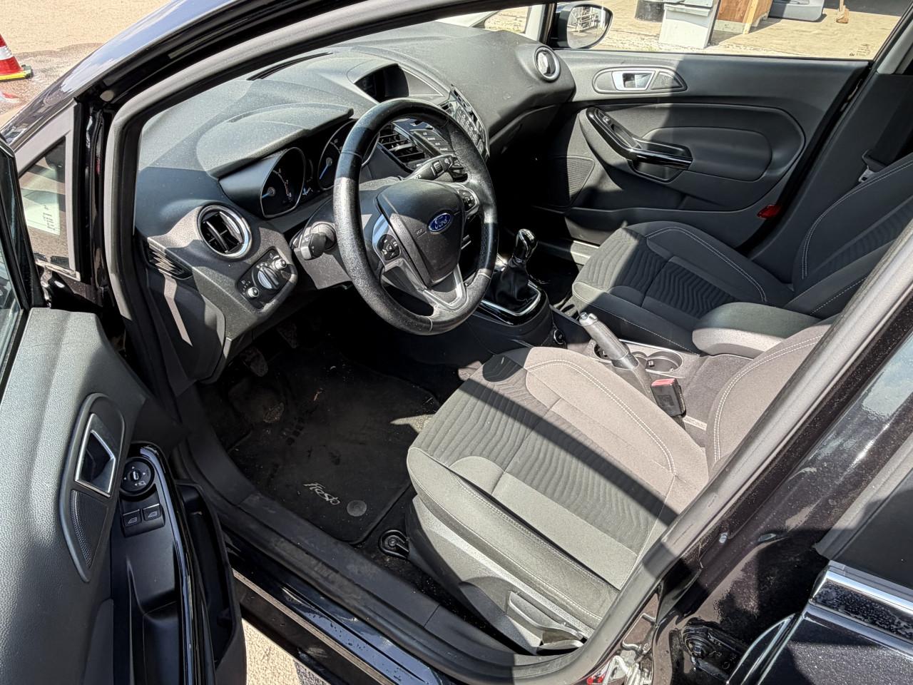 Ford Fiesta 1.0 EcoBoost Titanium Bouwjaar 2013 NAP ! ! !
