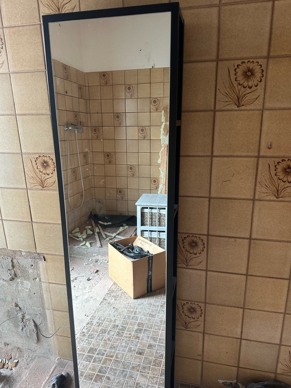 VT wonen badmeubel (incl. kraan) + spiegelkast