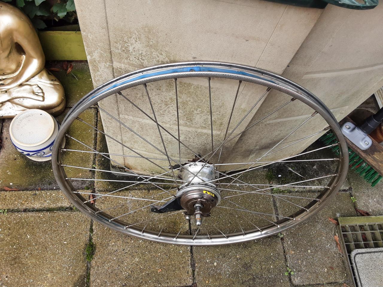 Gazelle 28 inch r.v.s shimano nexus achterwiel, 7 speed,rollerbrake rem
