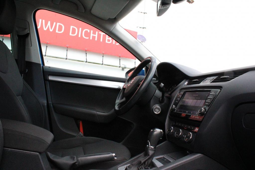 Skoda Octavia combi elegance business 1.4 tsi grt eleg bns