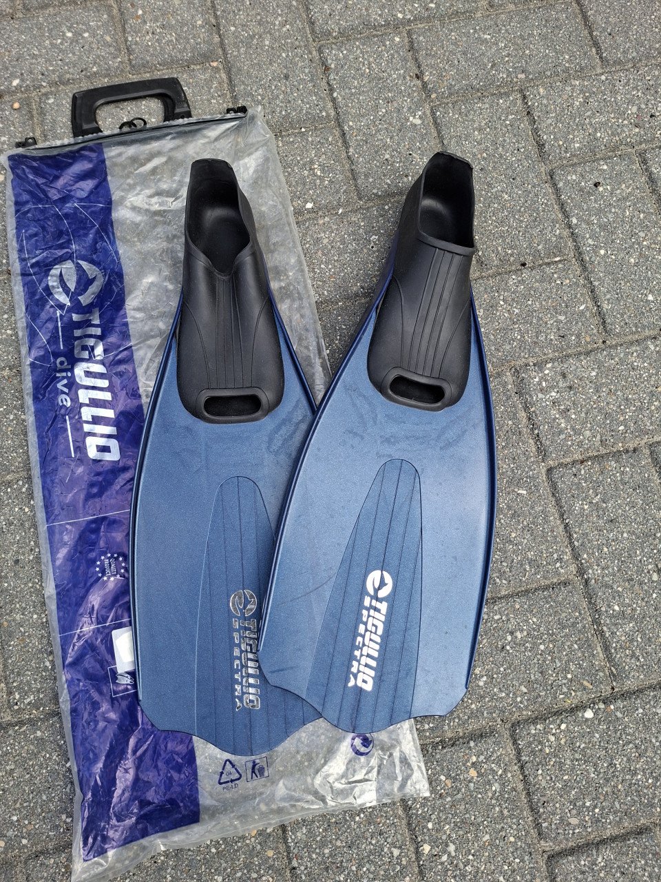 Flippers 39-41