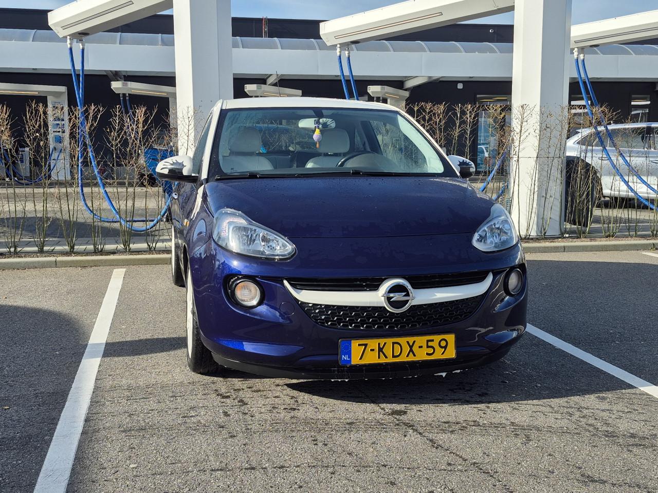 Opel adam 1.2 glam met sterrenhemel