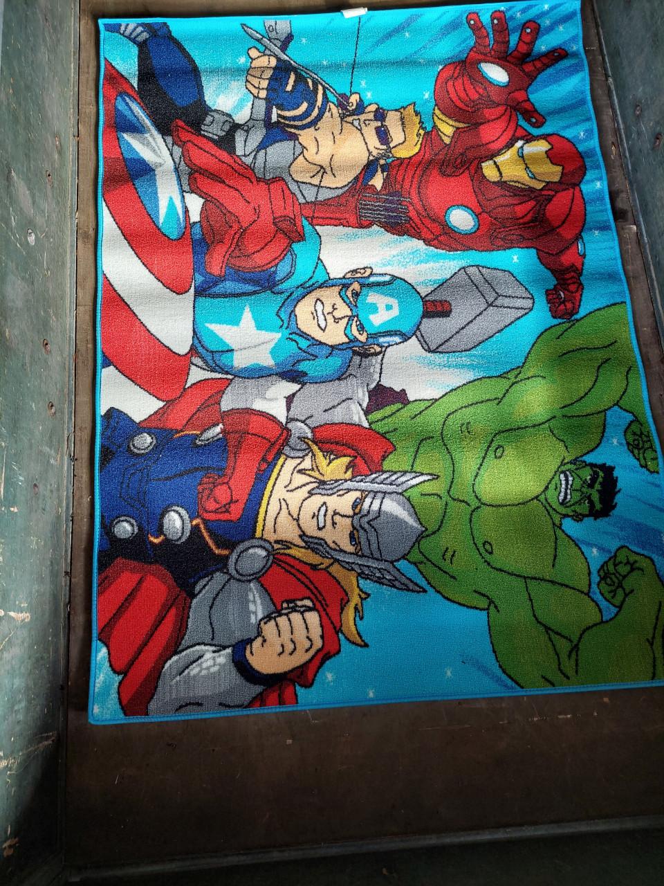 Te koop 2 zgan kinder vloerkleden