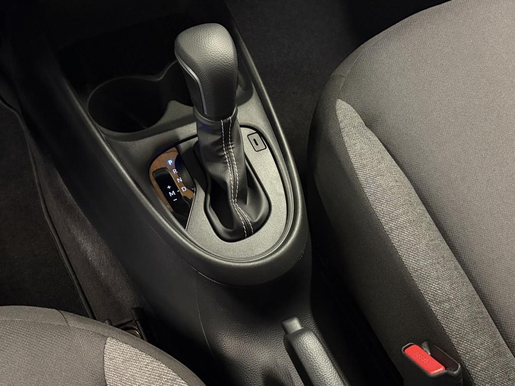 Toyota Aygo x 1.0 vvt-i s-cvt first| stoelverw.| carplay| led| lichtmetaal|