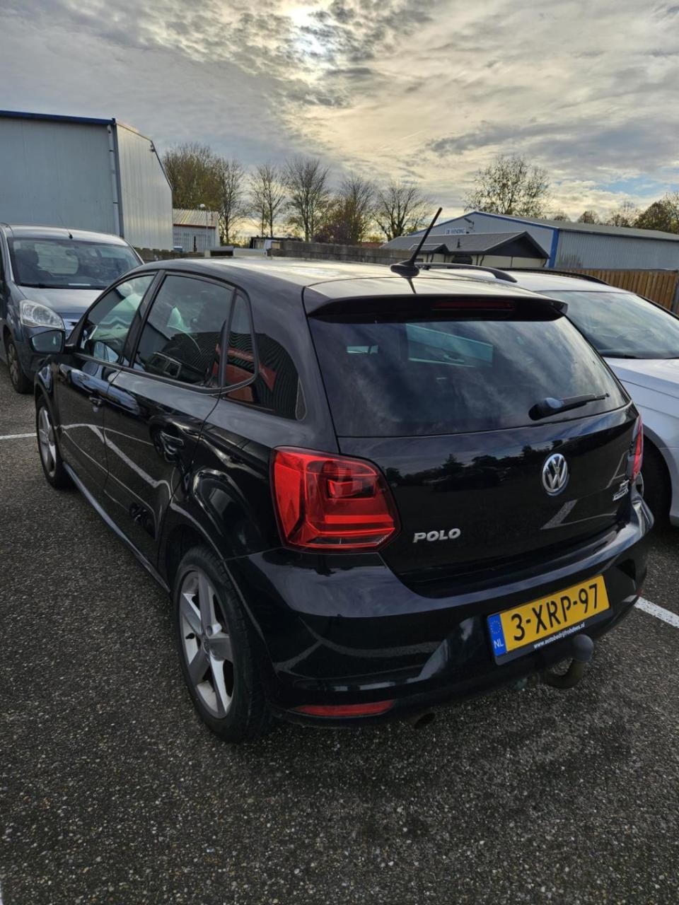 Volkswagen Polo 1.2 tsi highline / pano / trekhaak / cruise / navi / climat