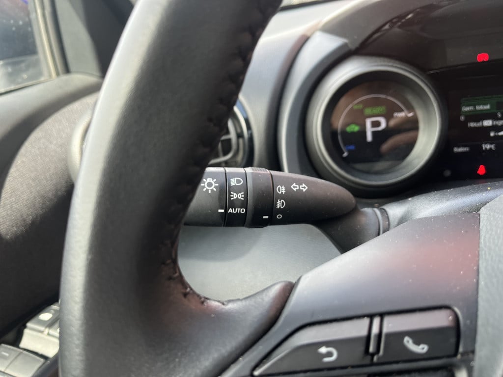 Toyota Yaris Cross 1.5 hybrid comfort | carplay | camera | acc | climate
