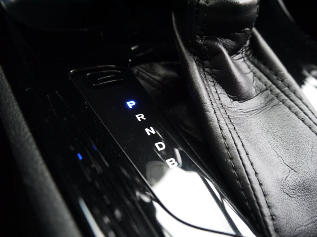 Toyota C-hr 1.8 hybrid bi-tone|dealeronderhouden|rijklaar
