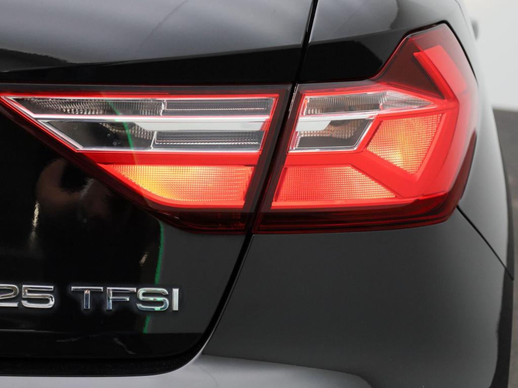Audi A1 Sportback 25 tfsi pro line | apple carplay / android auto | cruise 