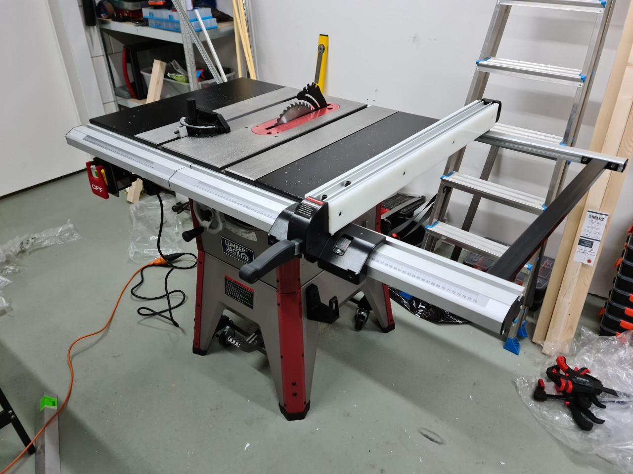 Lumberjack zaagtafel met stof afzuiging