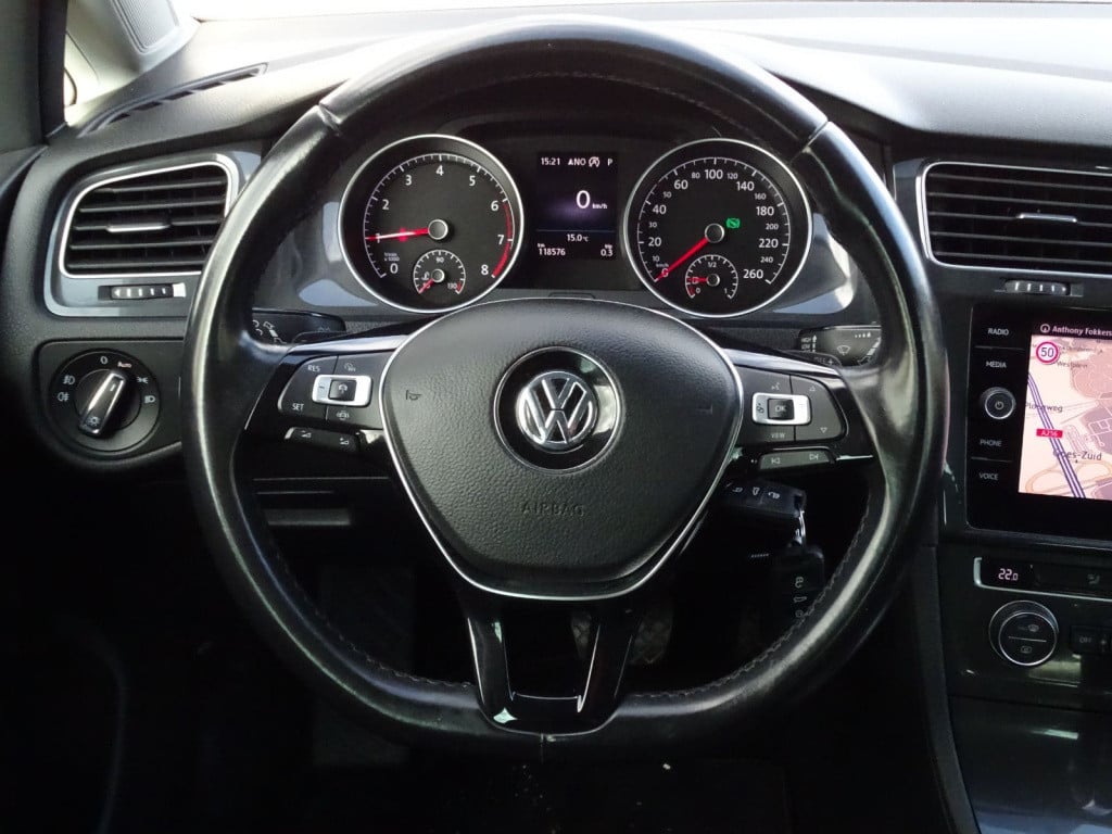 Volkswagen Golf 1.0 tsi comfortline business automaat | carplay | 18"