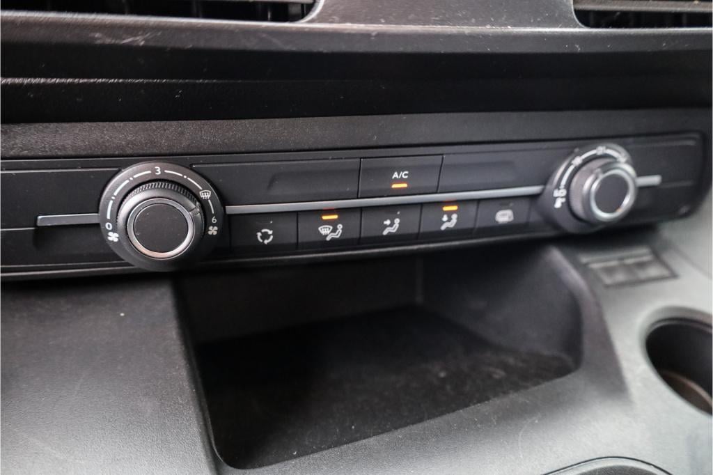 Peugeot Partner 1.5 bluehdi pro nav i apple cp i cr.contr.