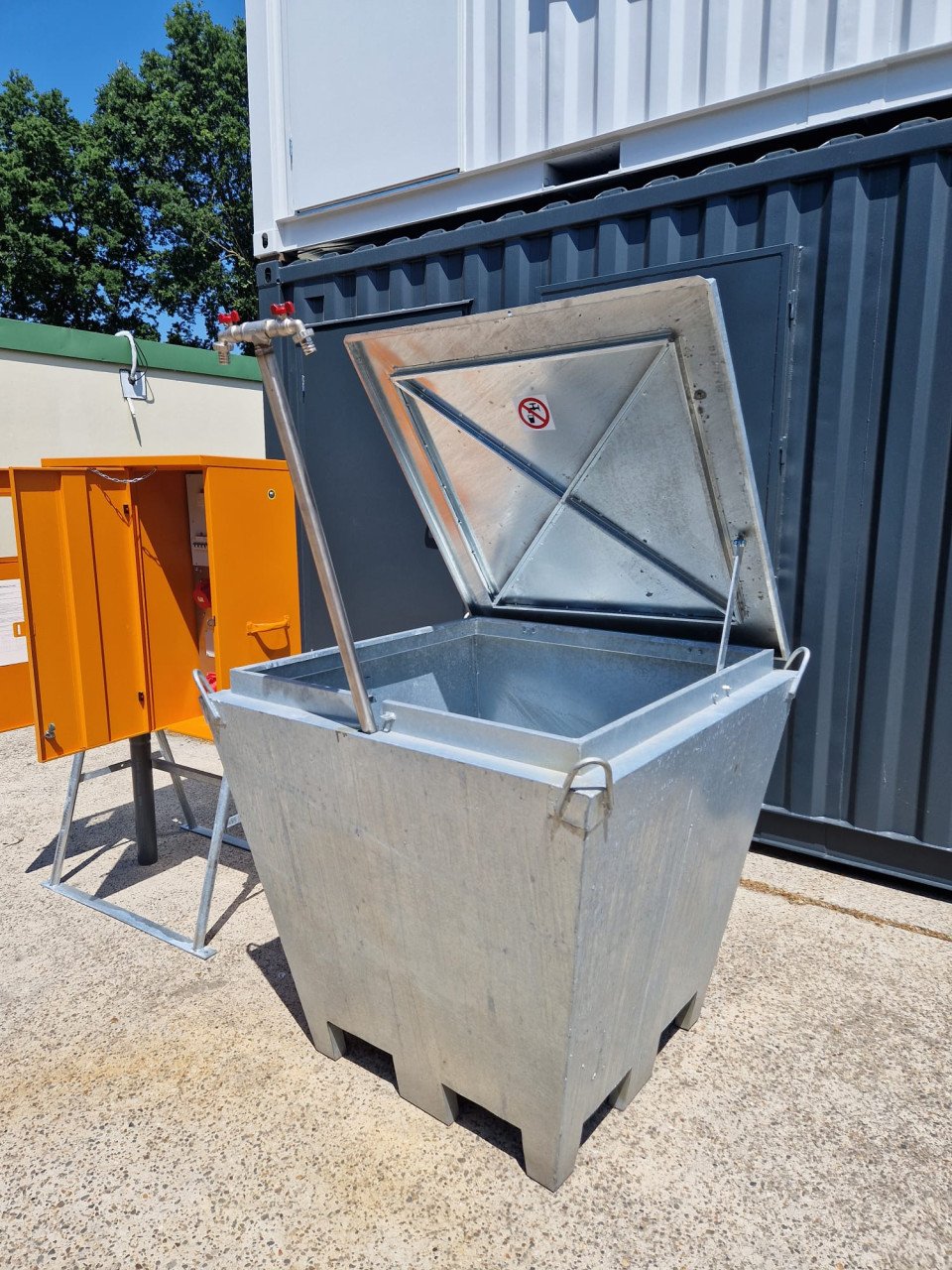 Bouwstroomkasten en waterputten te huur en te koop