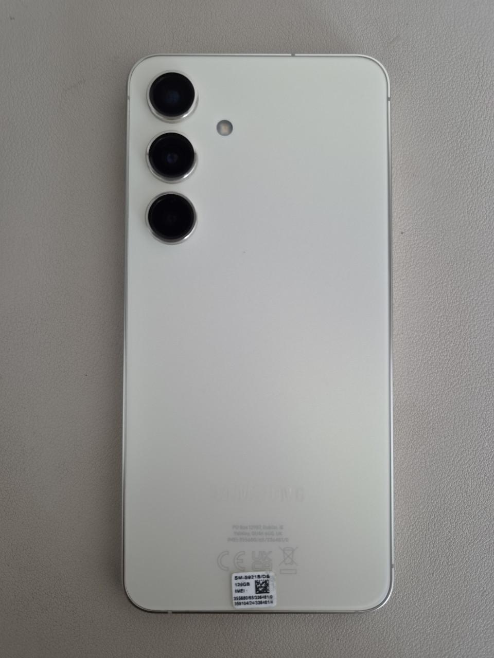 Samsung S24 - Amber Yellow