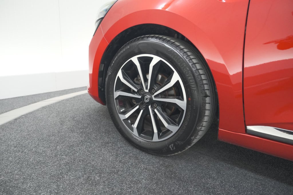 Renault Clio tce 90 gpf techno | 360 camera | dodehoekdetectie | adaptieve 