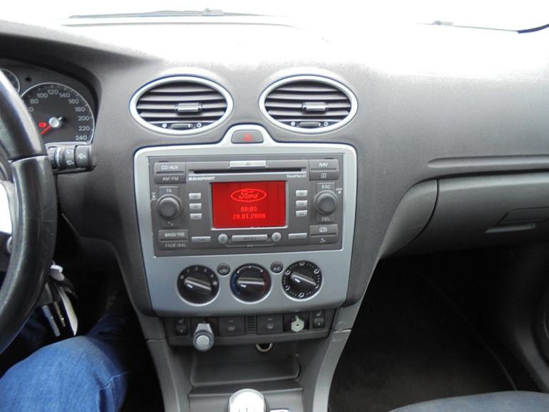 Ford Focus Wagon1.8-16V/Ambiente Flexifuel/Airco/Cruise control/Elek.pakket