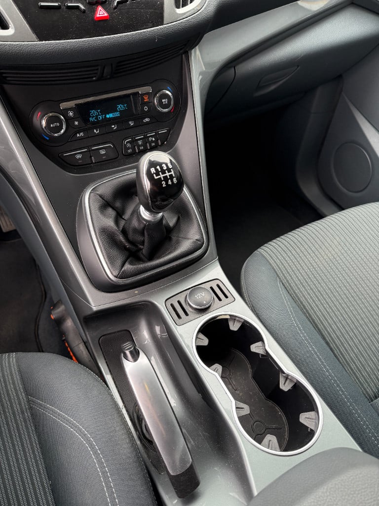 Ford C-max 1.0 - titanium - nieuwe distributie -125pk