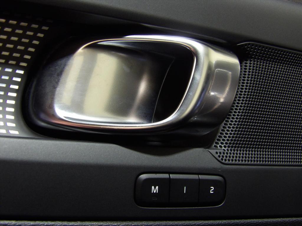 Volvo XC40 t5 twin engine 262pk geartronic r-design