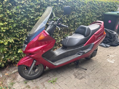 Yamaha Majesty 250 met 28200 km - rijdt perfect
