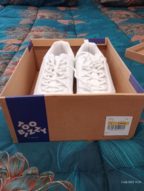 Sneakers