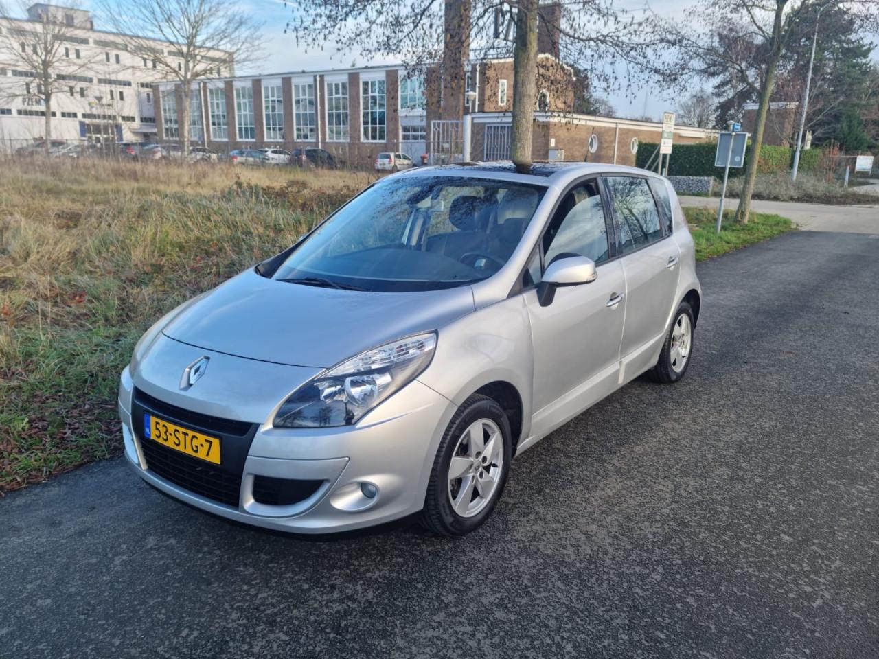 Renault scenic 1.6 i dynamique  bj 2011 196000km hele nette auto