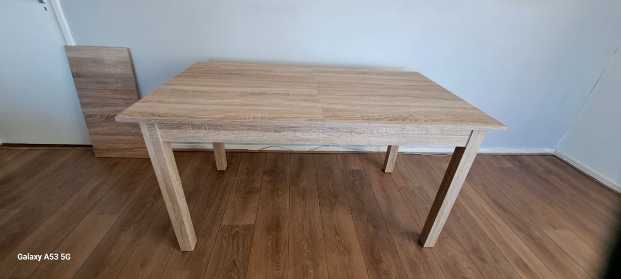Verlengbare eetkamertafel