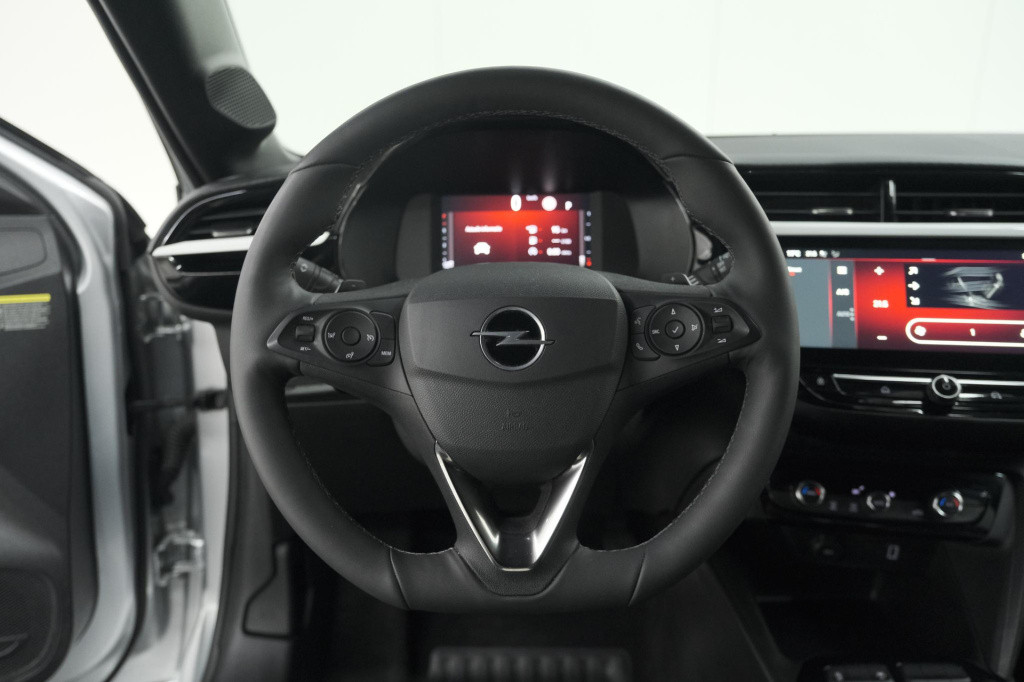 Opel Corsa 130 eat8 gs line | camera | navigatie | apple carplay | parkeers