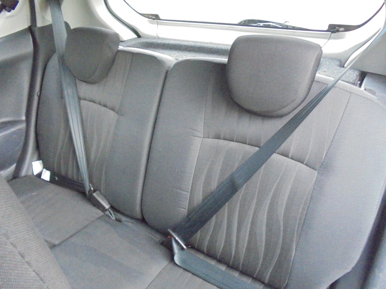 Pixo leuke zeer zuinige auto in een mooie helder witte kleur met N.A.P