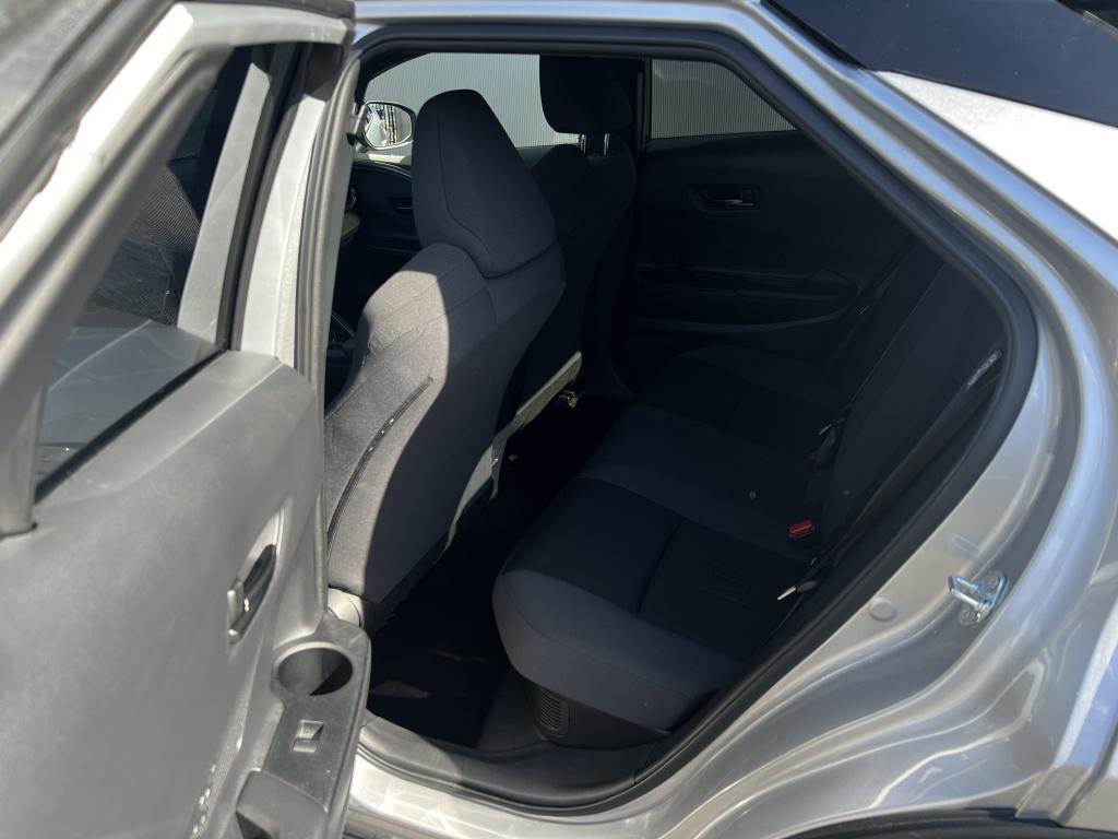 Toyota C-hr 1.8 hybrid 140 dyn