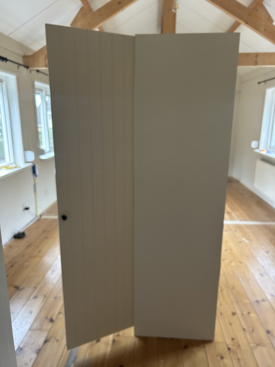 Witte kast van IKEA Gereserveerd