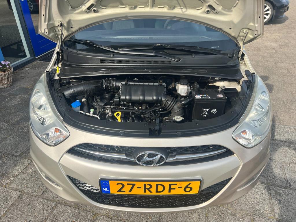 Hyundai I 10 1.2 i-motion cool, airco enz..