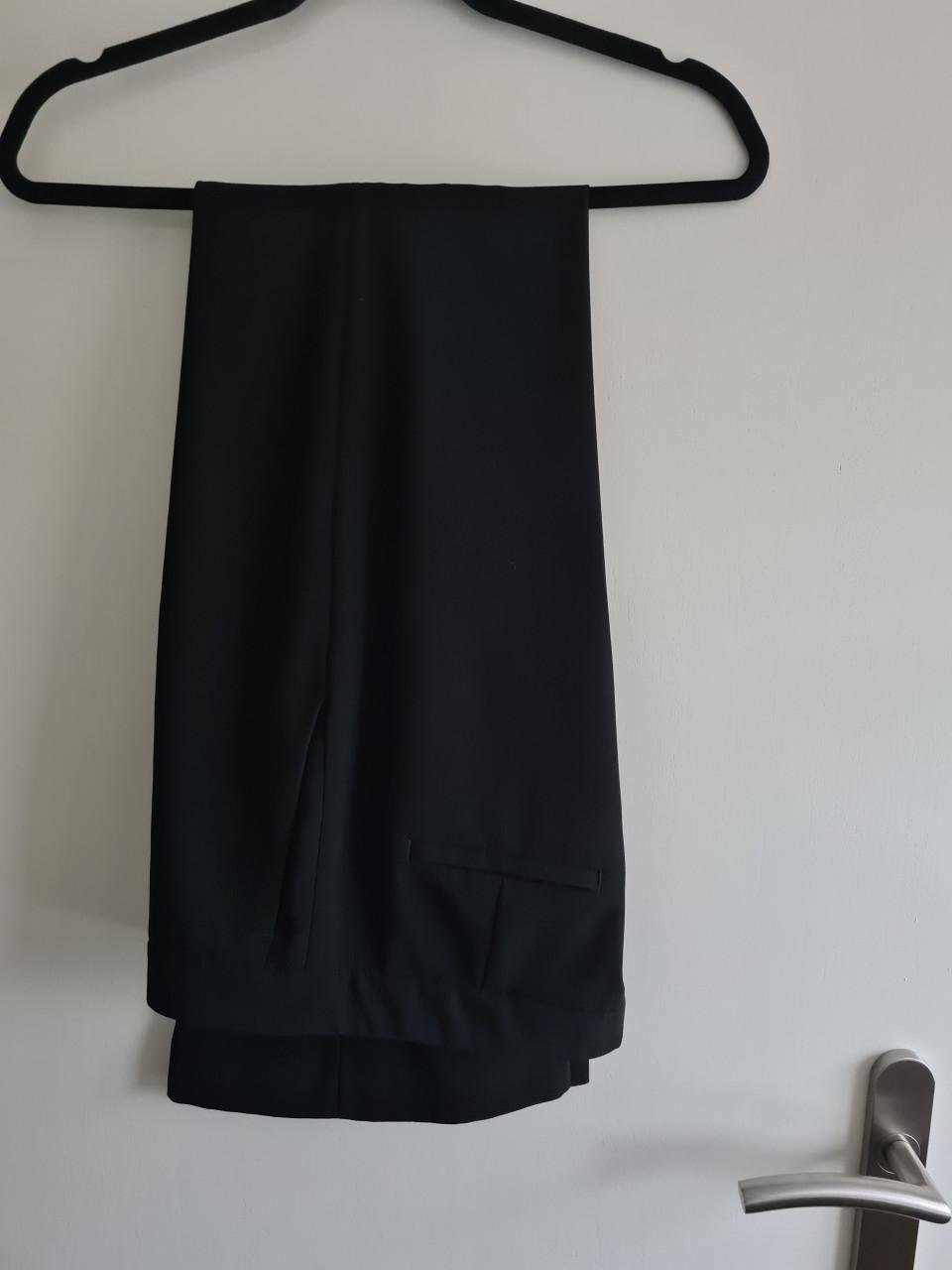 Zara mooie zwarte broek met wijde pijpen Maat M