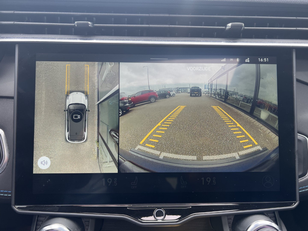 Lynk & Co 01 1.5 261pk plug in hybrid , pano dak , 360 gr camera , car play