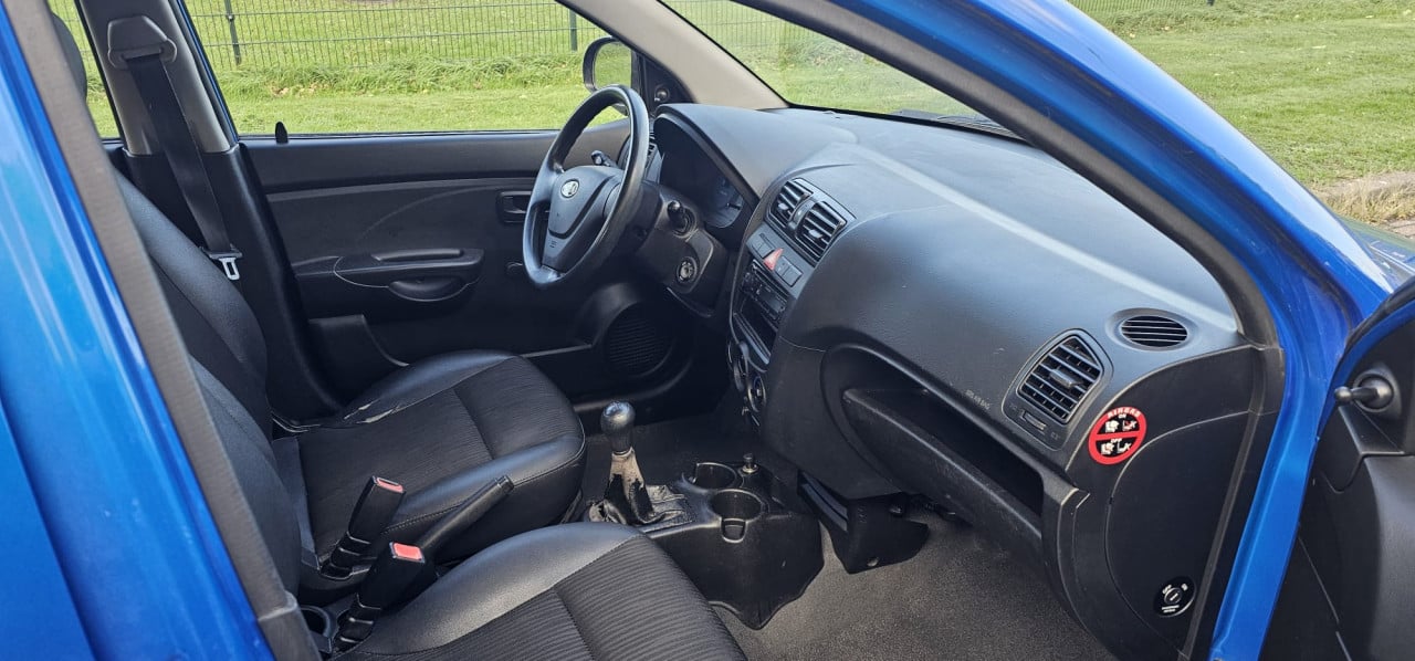 Kia Picanto 1.0 X-pect 5-DRS Stuurbekrachtiging! Met 1 Voljaar apk!