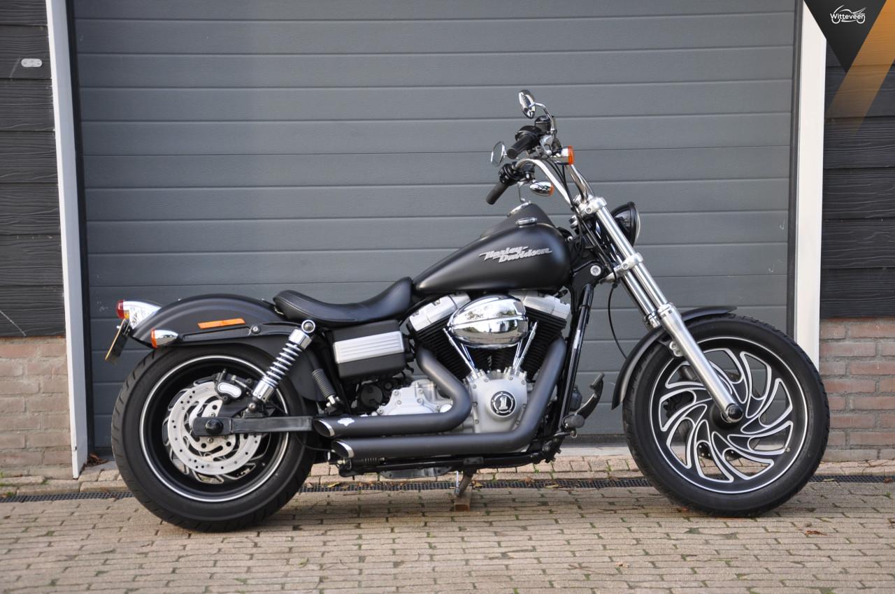 Harley Davidson FXDB Dyna Street Bob 2009 model 5HD 15500 km!