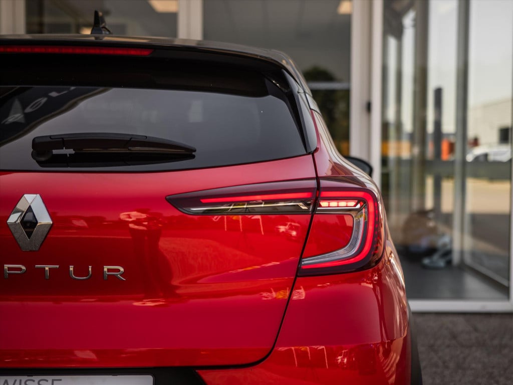 Renault Captur tce 140pk techno automaat | navigatie | camera | carplay | p