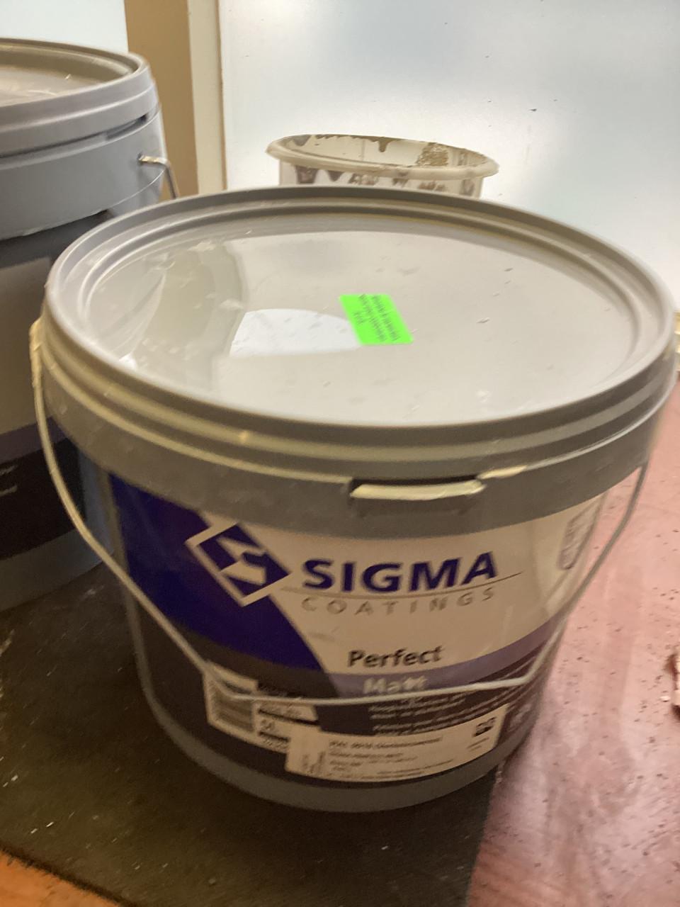 Sigma perfect mat 1022-1. en ral 9016 samen 14 liter