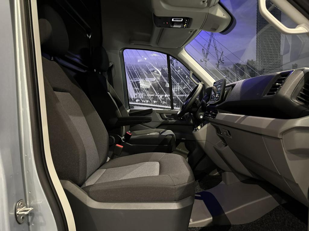 Volkswagen Crafter 30 2.0 tdi l3h3 highline *facelift*led*camera*