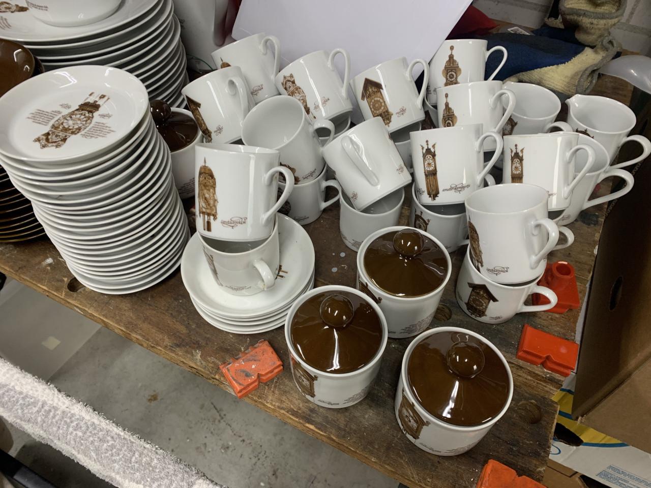 Retro klokken servies