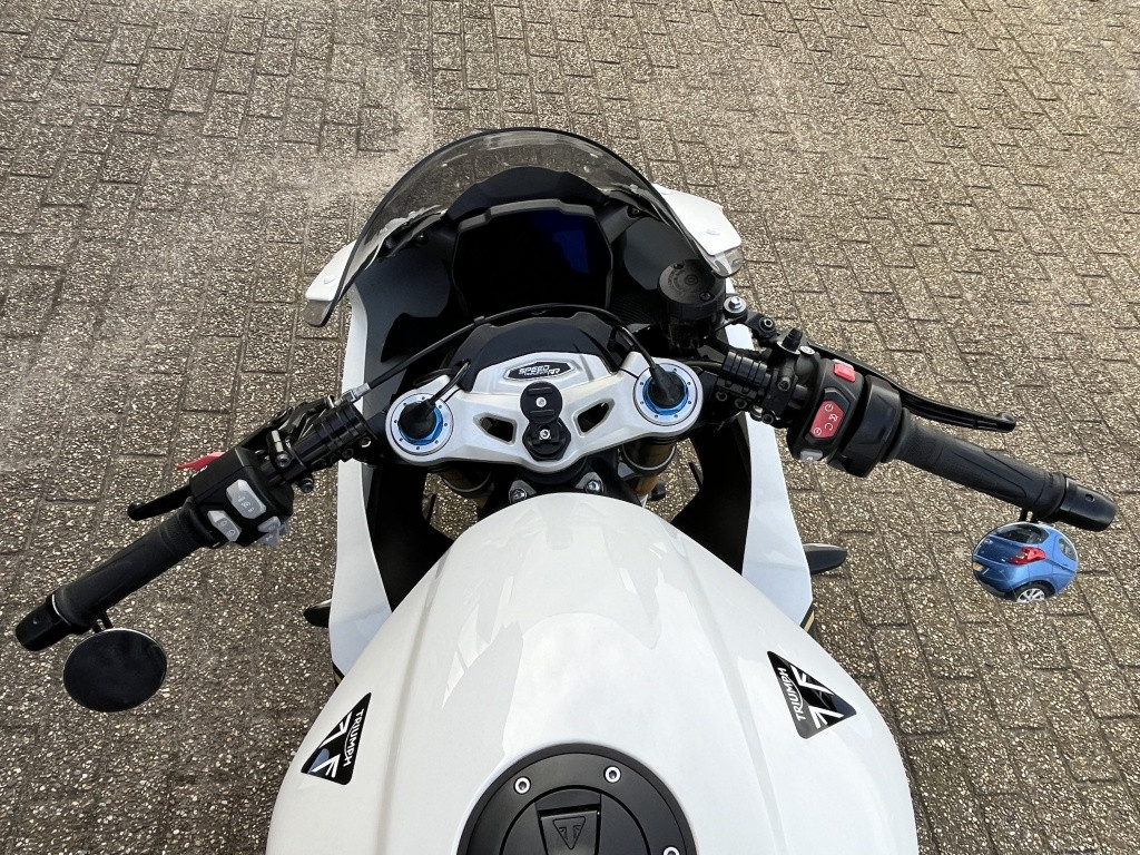 Triumph Speed Triple 1200 rr