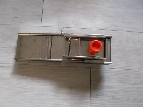 Te koop professionele keukenschaaf mandolin