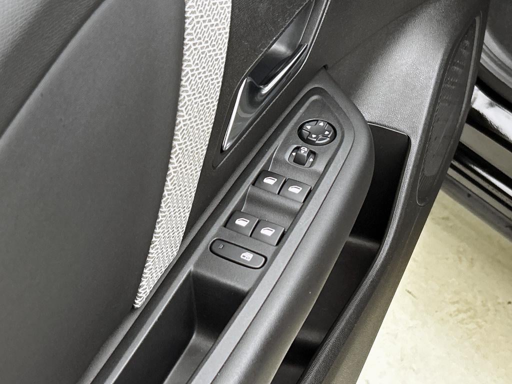 Citroen C4 130 pk feel edition | rijklaar | navigatie | comfort seats | 360