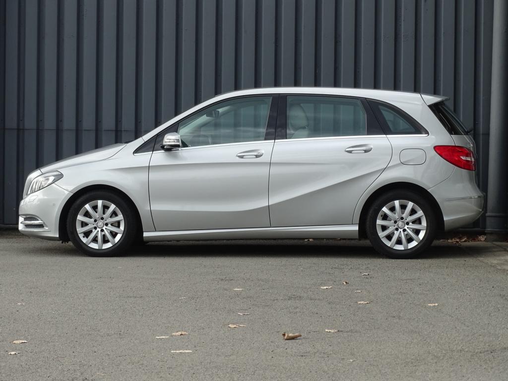 Mercedes-Benz B-Klasse 200 ambition automaat | leder | navi