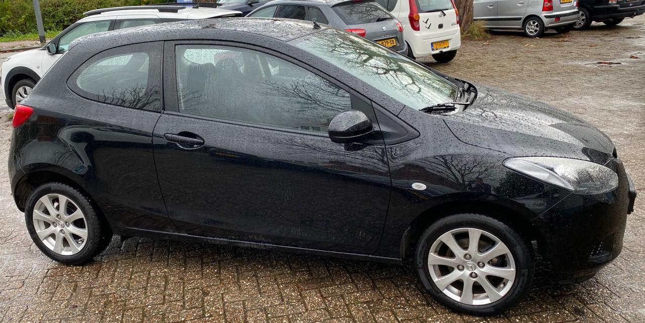 Te koop: Mazda 2 – Compact, Betrouwbaar en Wendbaar!